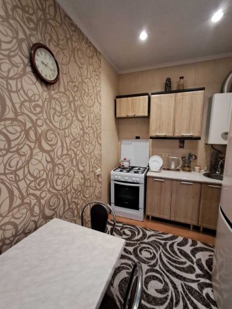 Продам 2-х комнатную в центре города, є-відновлення можно - фото 1