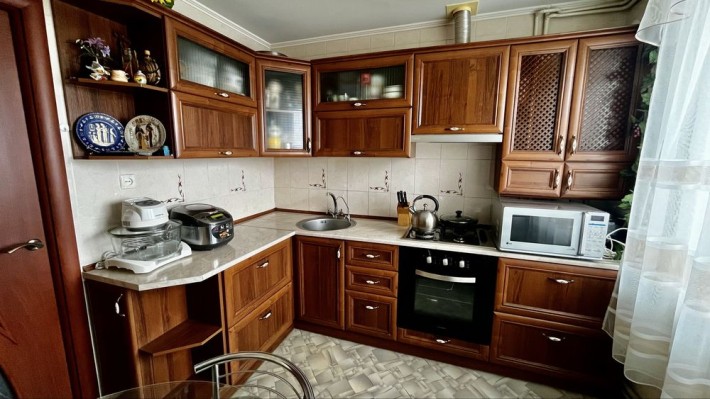 Продажа 2 комн квартира Левый АО Мебель Техника - фото 1