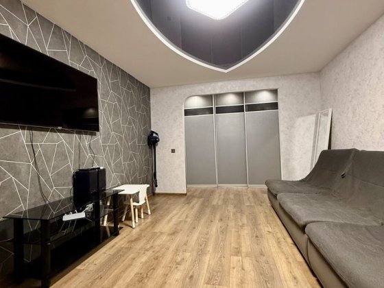 Продаж 3 кім. 10 мкрн. Лівий берег Каменское