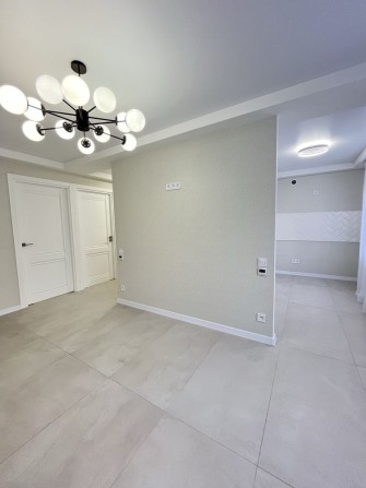 3 кімн квартира з сучасним ремонтом - фото 1