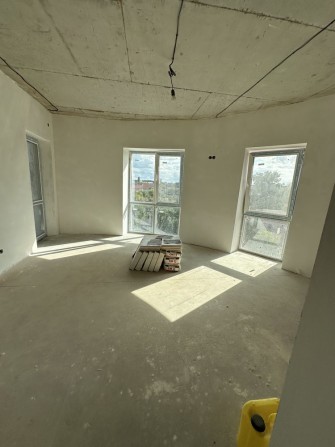 ТЕРМІНОВО! Квартира з газом та ремонтом на 80%! Гостомель - фото 1