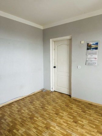 Продам 3 х ком кв  с Газовым А/О  5 мкр. - фото 1