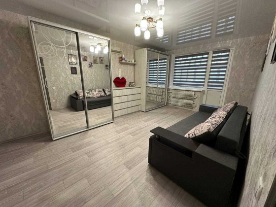 Продам 1-кімнатну квартиру. Лівий берег, 11 мкр. Кам'янське Каменское