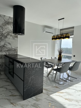 Простора квартира з ремонтом у соснах | Park Town - фото 1