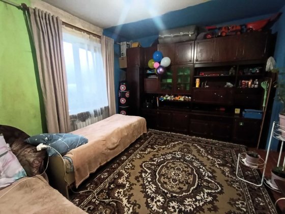 Продам 1-о комнатную на правом берегу Кам'янське