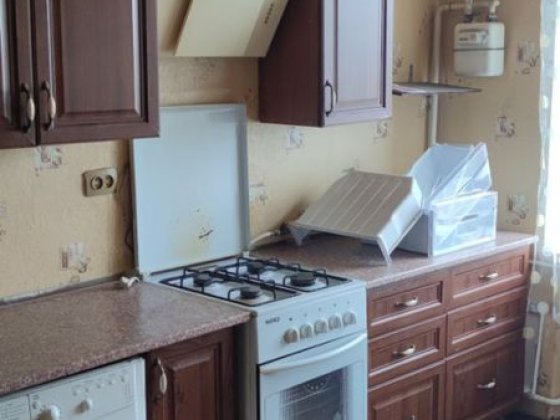 Продається затишна ,однокімнатна ,тепла квартира. Знаменка