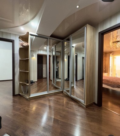 Классная трёхкомнатная квартира с ремонтом и без выключения света - фото 1