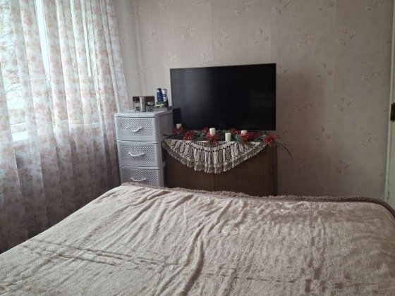 Продам 3-кімнатну квартиру в  місті Ізюм Изюм