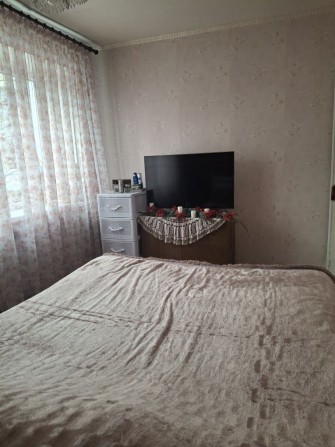 Продам 3-кімнатну квартиру в  місті Ізюм - фото 1