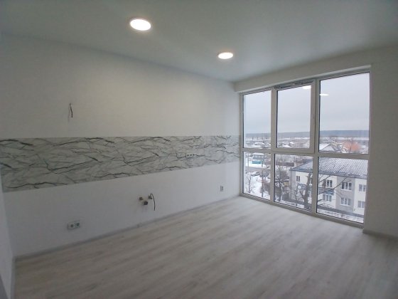 1к з ремонтом в центрі Гостомель