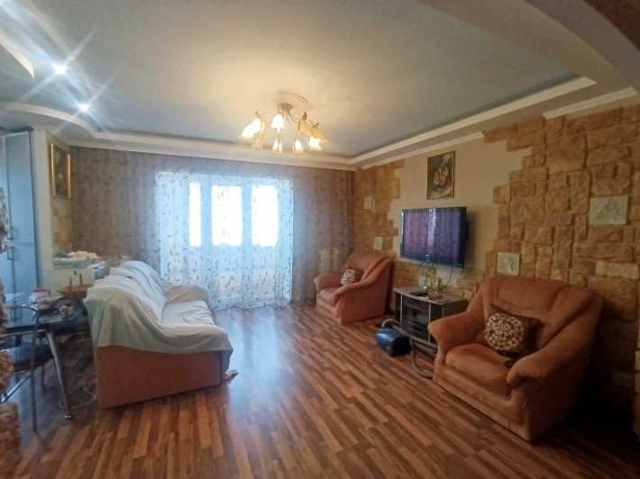 Продам 3-х комнатную на Левом берегу - фото 1