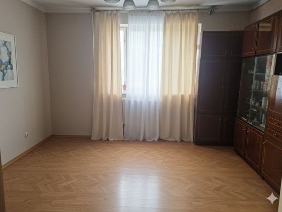 Продам 3к.квартиру на низьком этаже Черноморск Черноморск