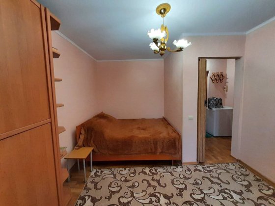 Продам 1к.квартиру гостинку Черноморск