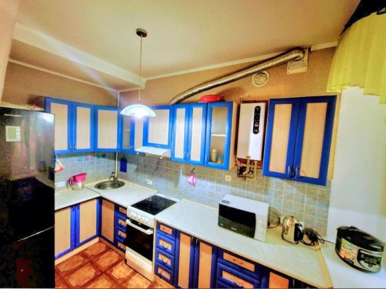 Продам огромную квартиру, Сталинка