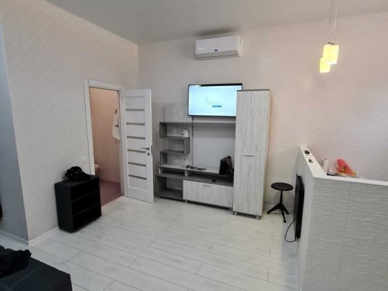 Продам однокімнатну квартиру м.Чорноморськ район Моноліт Черноморск