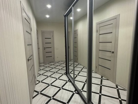 Продаж 2-кімнатної квартири  на другому поверсі Чорноморськ