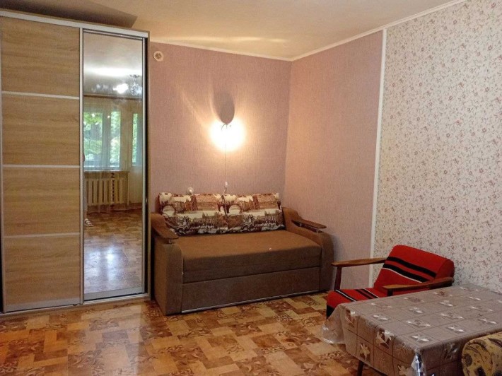 Продам 1 комнатную квартиру на Парковой в хорошем состоянии - фото 1