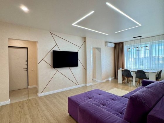 Продам 4 ком. 10 мкрн. Левый берег