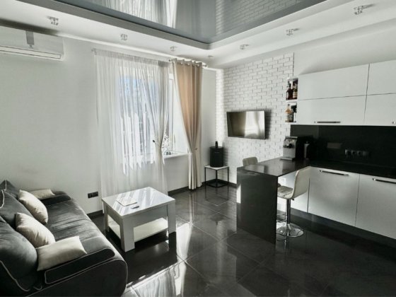 Продам сучасну 2 кімнатну квартиру у Чорноморську, 5 хвилинах від моря Черноморск