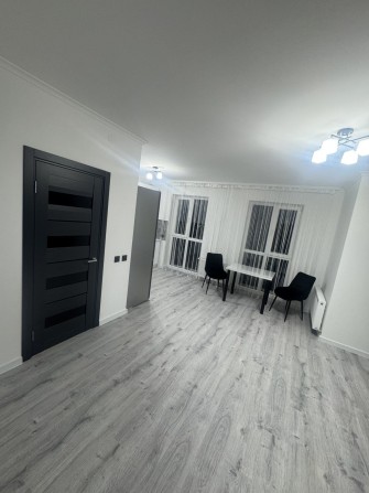 Продам велику квартиру в центрі міста - фото 1