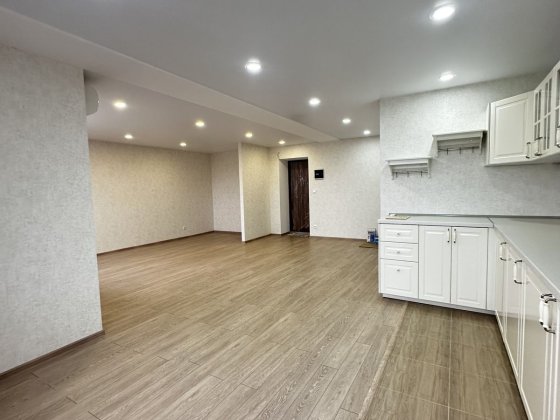 Продам 1 к квартиру-студию Черноморск