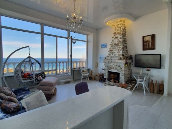 Продається 2к.квартира студія у місті Чорноморську Черноморск