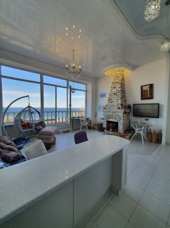 Продається 2к.квартира студія у місті Чорноморську - фото 1