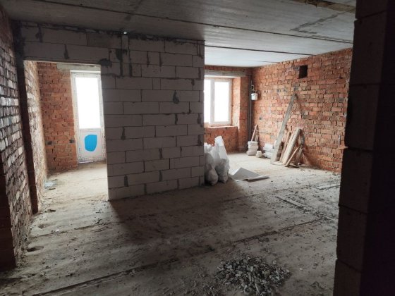 Трикімнатна студія за 600$/м² в обжитій новобудові Каменец-Подольский