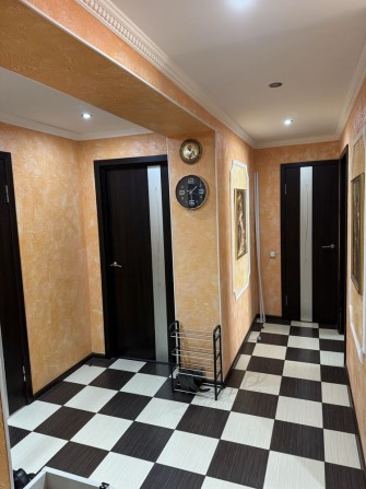 Продам 3-кімнатну квартиру  м-н Жовтневий - фото 1