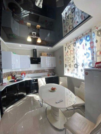 2к.квартира Кольоровий бульвар - фото 1