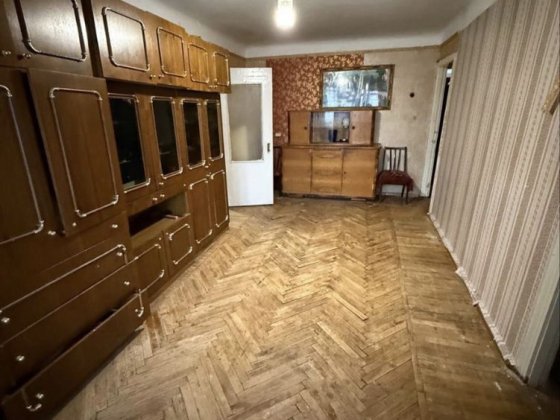 Продається 3 кімнатна квартира . Каменец-Подольский