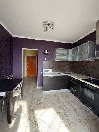 Просторная 1к в Монолите - фото 1