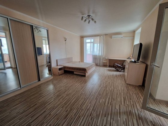 Продам большую 1к.кв  52м² Черноморск