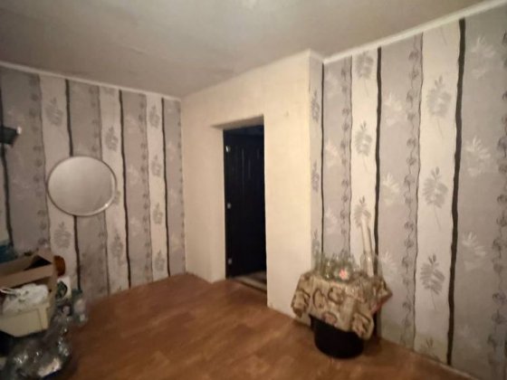 Продам 4-х.кімн.кв.Жовтнево Каменец-Подольский