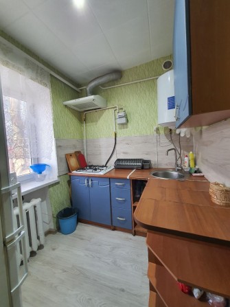Продам 3 комнатную квартиру - фото 1