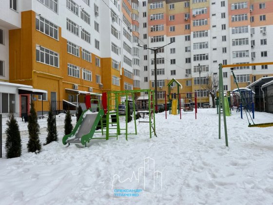 Квартира в зданому будинку на зручному поверсі Каменец-Подольский