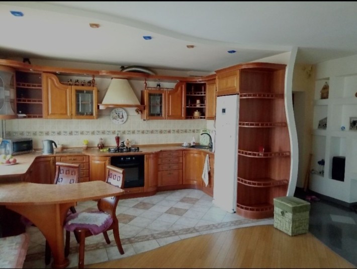 Продам 4-к Квартиру на Парковой - фото 1