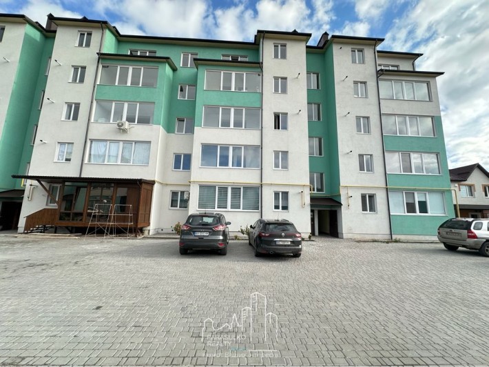 Продам 2-о кімнатну квартиру в новому та зданому будинку - фото 1