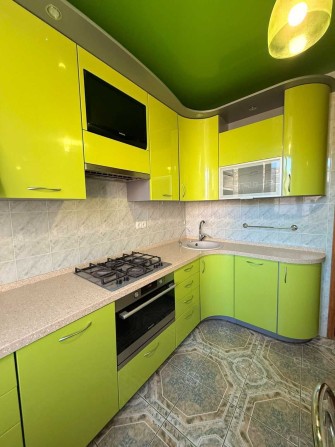 Продам 2 комнатную чешку на Мира.Можно по госпрограмме - фото 1