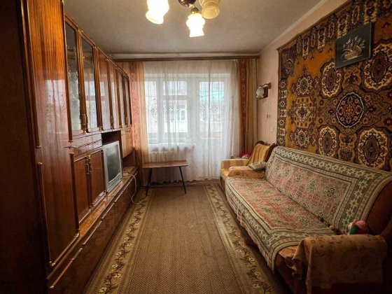 Продам трикімнатну квартиру. Ковель