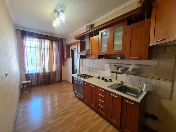 Простора квартира на березі моря Черноморск