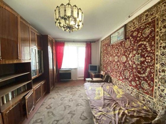 Продаю 3к квартиру по вул. Леонтовича 18 Коломия