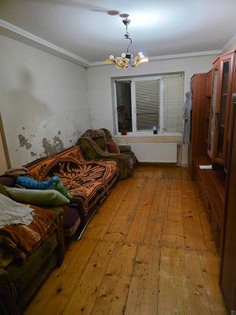 Продам квартиру в спальному районі - фото 1