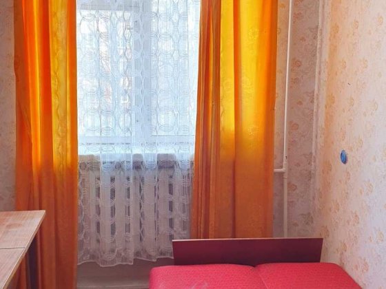 Продам 2х квартиру в районі спорттоварів Конотоп