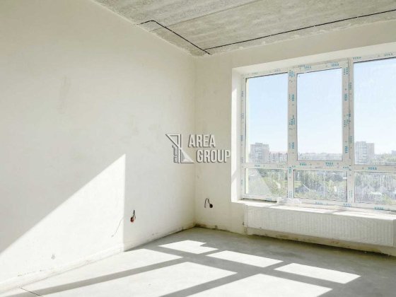 Продається 3-кімнатна квартира з просторою кухнею-студією. Каменец-Подольский