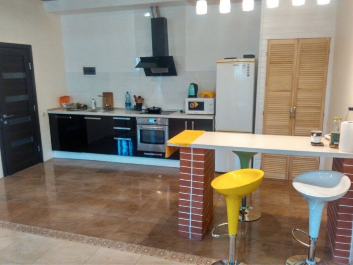 Продается  студия 81.4м2 в Черноморске,цена: 56.000 - фото 1