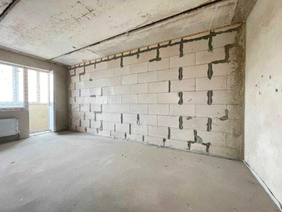 Продам 2к с шикарным месторасположением! Своя крышная котельная! Черноморск