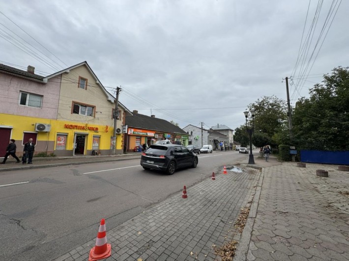 Продам 3к квартиру в центральній частині міста - фото 1