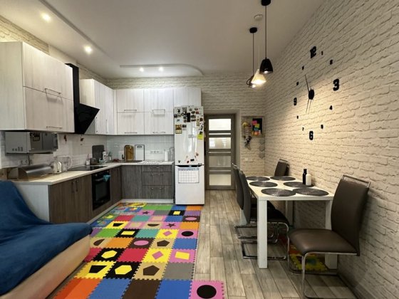 Затишна і красива двокімнатна квартира біля моря Черноморск