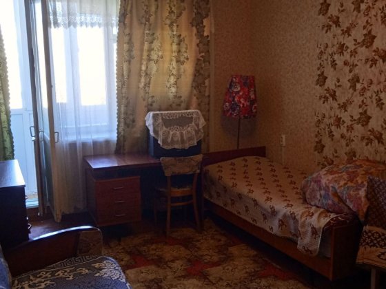 В продажі 1 кімнатна квартира , гостинного типу. Черноморск